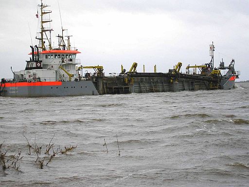 Hopper Bagger beladen zur Verklappung